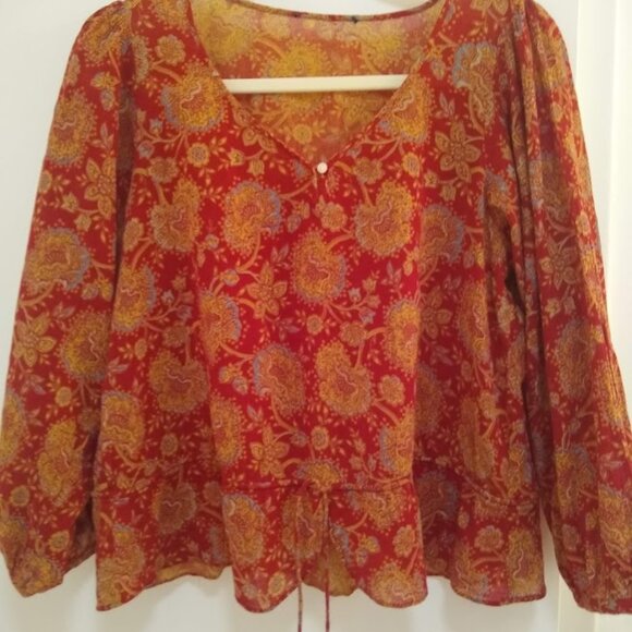 Chaps NO tags - ladies size M/L   tags removed  long sleeve blouse red/gold/blue - Picture 12 of 16